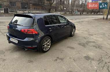 Хетчбек Volkswagen Golf GTI 2015 в 