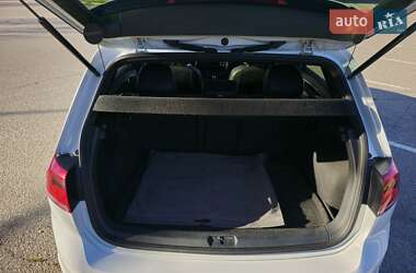 Хэтчбек Volkswagen Golf GTI 2014 в 