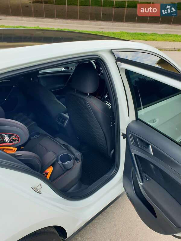 Хетчбек Volkswagen Golf GTI 2019 в Запоріжжі