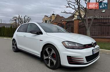 Volkswagen Golf GTI 2014