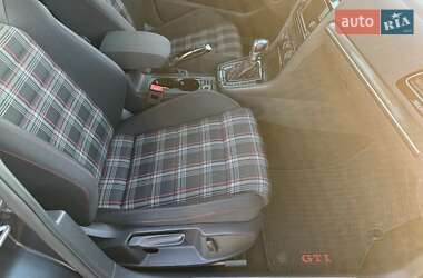 Хетчбек Volkswagen Golf GTI 2018 в 