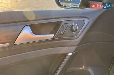 Хетчбек Volkswagen Golf GTI 2018 в 