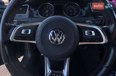 Хетчбек Volkswagen Golf GTI 2018 в 