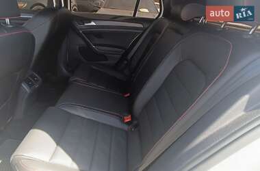 Хетчбек Volkswagen Golf GTI 2020 в 