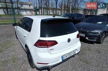 Хетчбек Volkswagen Golf GTI 2020 в 