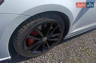 Хетчбек Volkswagen Golf GTI 2020 в 