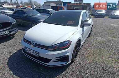 Хетчбек Volkswagen Golf GTI 2020 в 