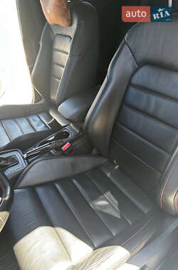 Хетчбек Volkswagen Golf GTI 2019 в 