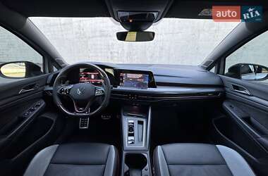 Хетчбек Volkswagen Golf GTI 2021 в 