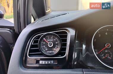 Хэтчбек Volkswagen Golf GTI 2015 в 