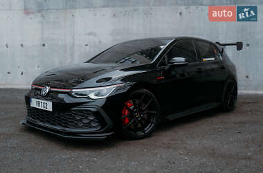 Хетчбек Volkswagen Golf GTI 2021 в 