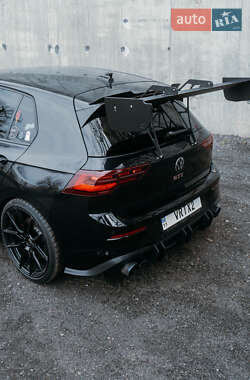 Хетчбек Volkswagen Golf GTI 2021 в 
