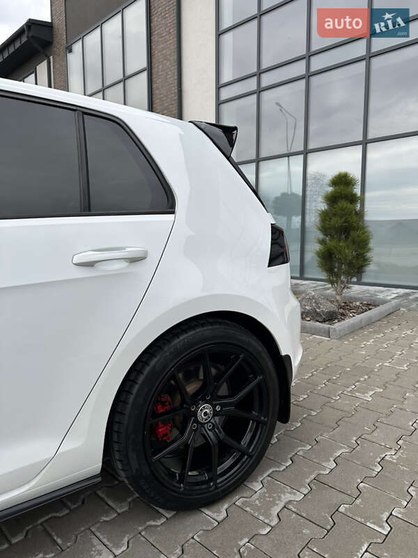 Хэтчбек Volkswagen Golf GTI 2014 в Тернополе