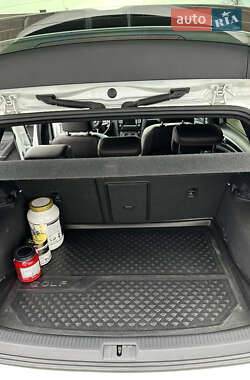 Хетчбек Volkswagen Golf GTI 2014 в 
