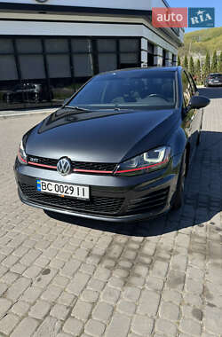 Хетчбек Volkswagen Golf GTI 2017 в 