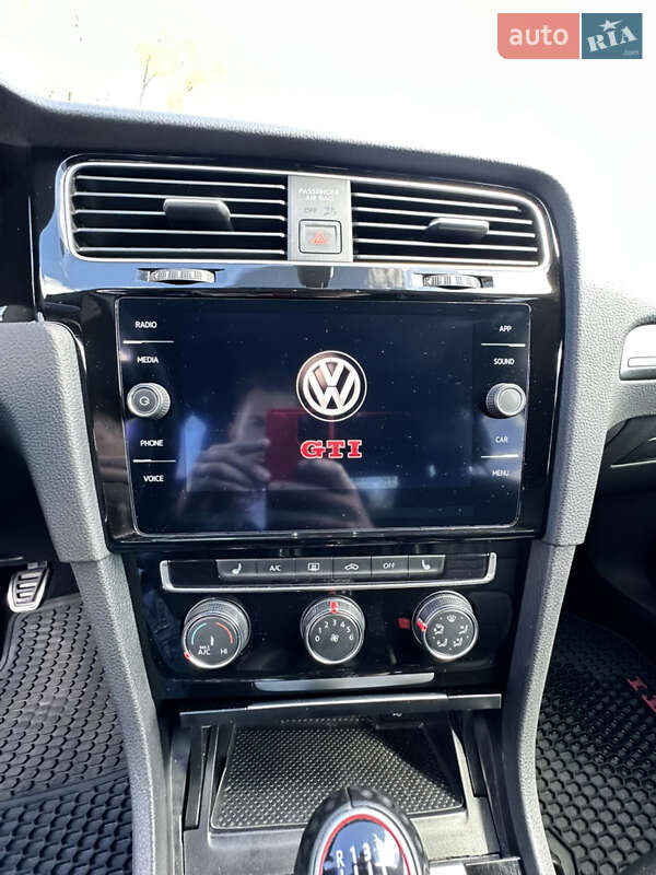 Хетчбек Volkswagen Golf GTI 2019 в Києві