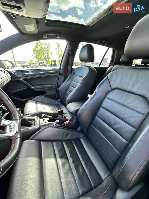 Хетчбек Volkswagen Golf GTI 2019 в Києві