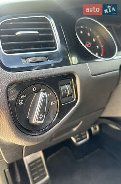 Хэтчбек Volkswagen Golf GTI 2017 в 
