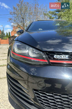 Хэтчбек Volkswagen Golf GTI 2017 в 