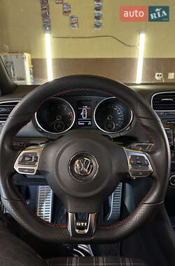 Хэтчбек Volkswagen Golf GTI 2010 в 