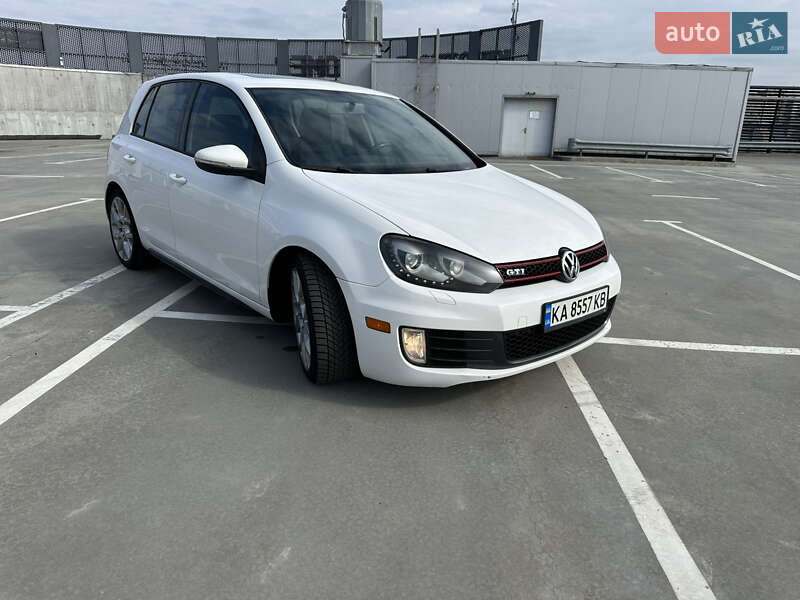 Хэтчбек Volkswagen Golf GTI 2013 в Киеве