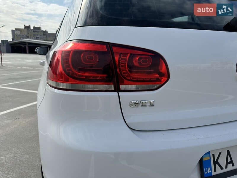 Хэтчбек Volkswagen Golf GTI 2013 в Киеве