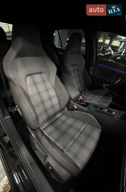 Хэтчбек Volkswagen Golf GTI 2022 в 