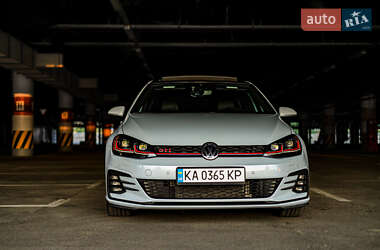 Хетчбек Volkswagen Golf GTI 2018 в Києві
