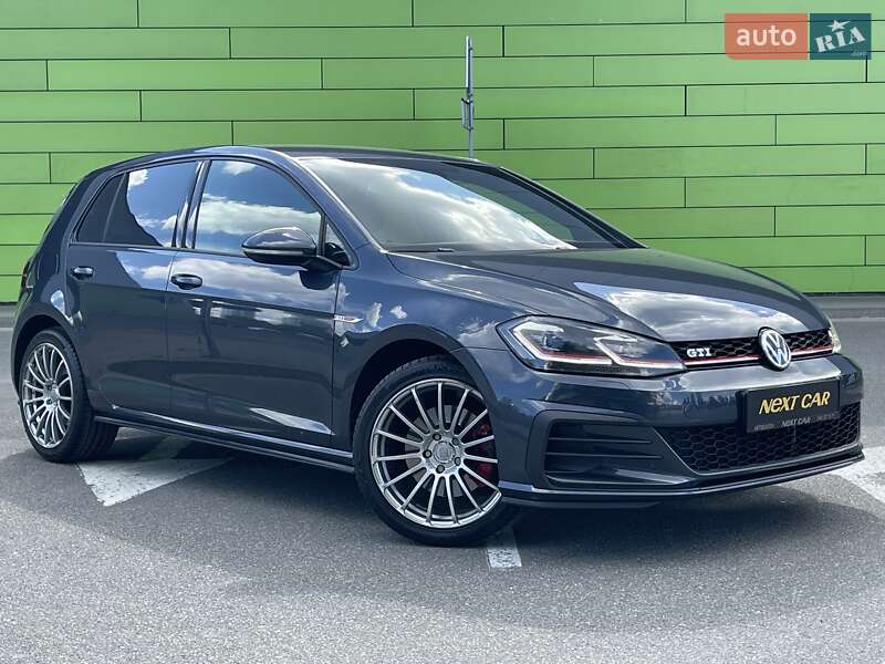 Хетчбек Volkswagen Golf GTI 2017 в Києві
