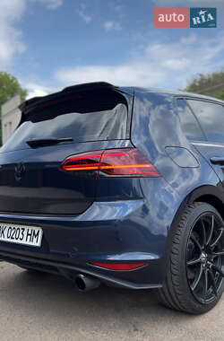 Хэтчбек Volkswagen Golf GTI 2017 в 