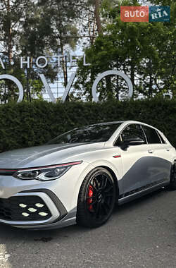 Хетчбек Volkswagen Golf GTI 2021 в 