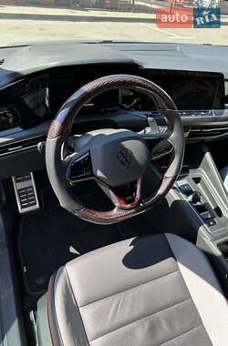 Хетчбек Volkswagen Golf GTI 2021 в 