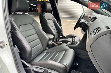 Хетчбек Volkswagen Golf GTI 2020 в 
