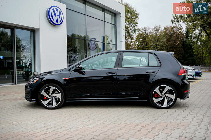 Хэтчбек Volkswagen Golf GTI 2019 в Житомире