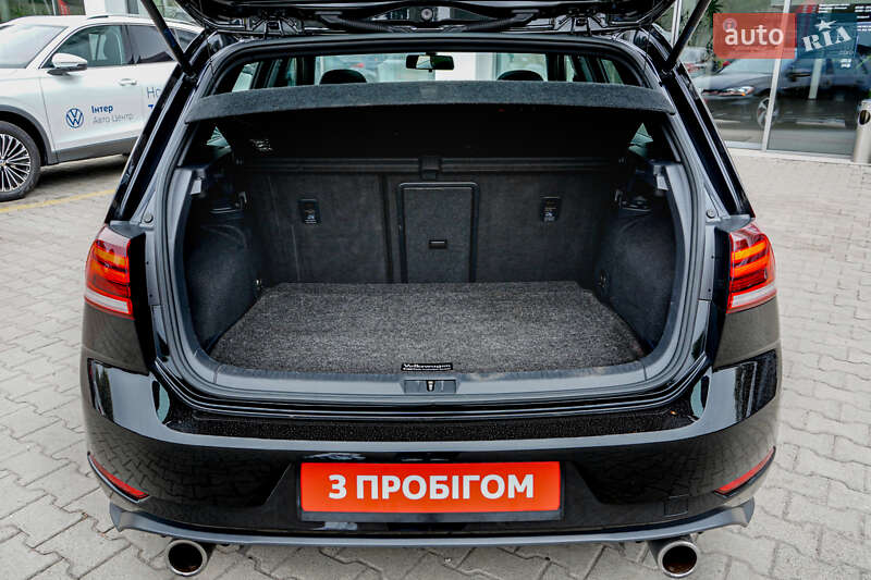 Хэтчбек Volkswagen Golf GTI 2019 в Житомире