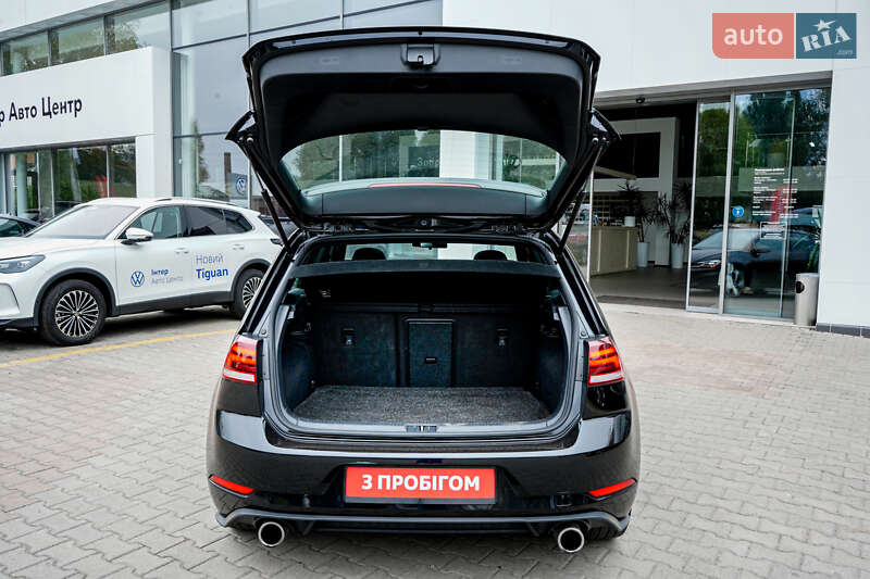 Хэтчбек Volkswagen Golf GTI 2019 в Житомире