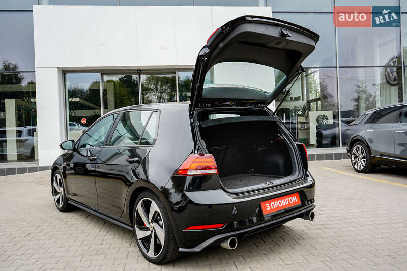 Хэтчбек Volkswagen Golf GTI 2019 в Житомире
