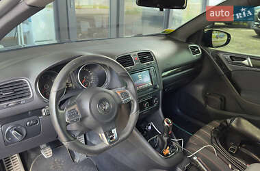 Хэтчбек Volkswagen Golf GTI 2011 в 