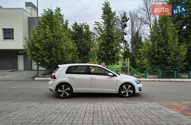 Хэтчбек Volkswagen Golf GTI 2016 в 