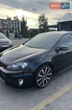 Хетчбек Volkswagen Golf GTI 2013 в 