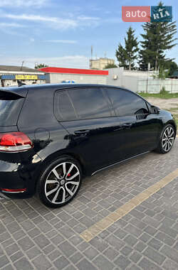 Хетчбек Volkswagen Golf GTI 2013 в 