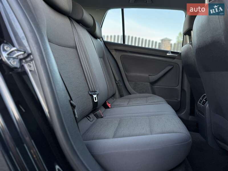Хэтчбек Volkswagen Golf GTI 2007 в Вознесенске