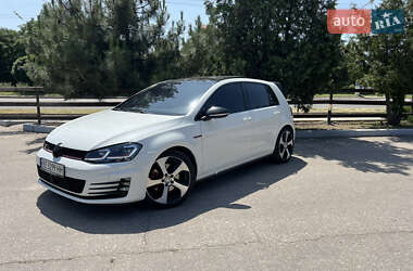 Хэтчбек Volkswagen Golf GTI 2015 в Кропивницком