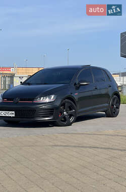 Хэтчбек Volkswagen Golf GTI 2015 в Львове
