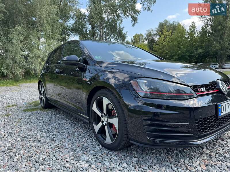 Хэтчбек Volkswagen Golf GTI 2016 в 
