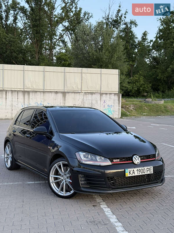 Volkswagen Golf GTI 2016