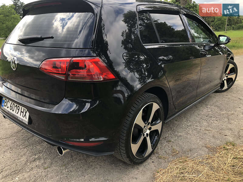 Хетчбек Volkswagen Golf GTI 2016 в Львові