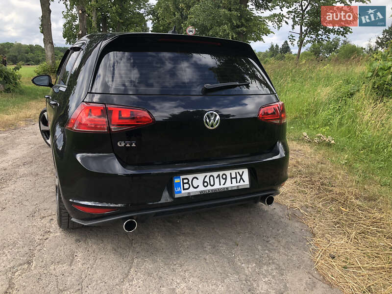 Хетчбек Volkswagen Golf GTI 2016 в Львові