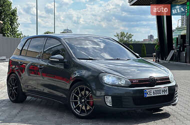 Хетчбек Volkswagen Golf GTI 2013 в 