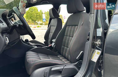 Хетчбек Volkswagen Golf GTI 2013 в 